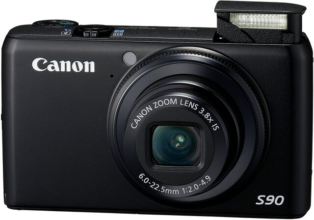 CANON S90
