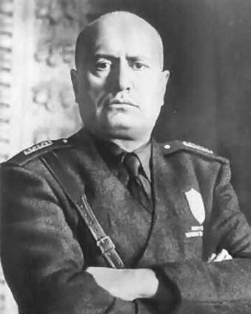 Mussolini blir drept