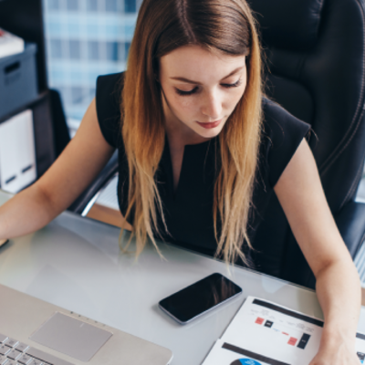 Timeline: Antecedentes históricos de la administración