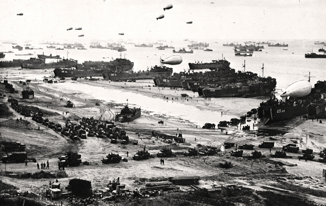 De allierte går i land i Nord-Frankrike (D-dagen)