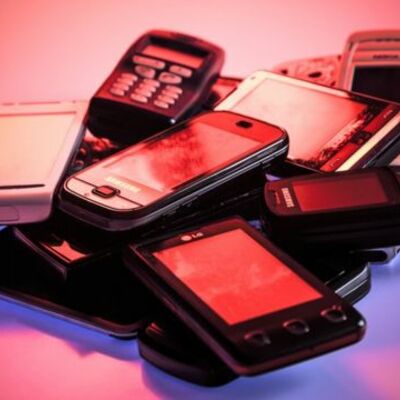 Timeline: EL ORIGEN DE LAS COSAS (CELULARES)