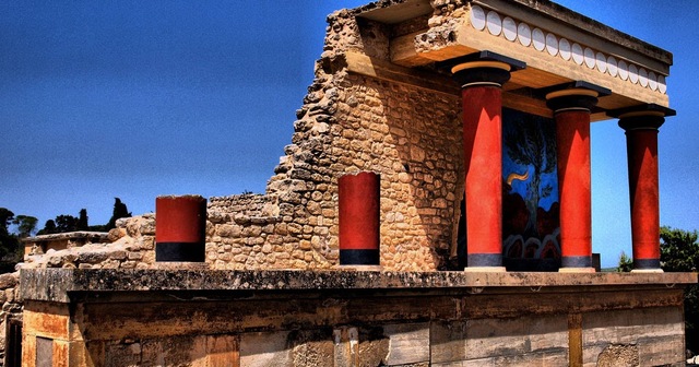 Construcción del palacio de Cnosos