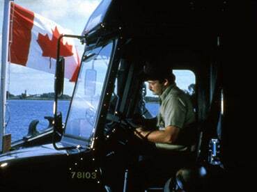 A través de la frontera