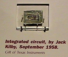 Invención del circuito integrado o chip