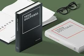 1980 Se leyeron las primeras tesis doctorales