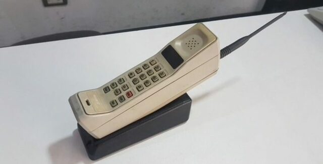 El primer celular del mundo