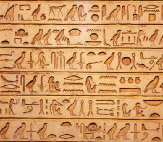 Nace la escritura egipcia