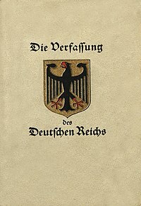 Aprobación de la Constitución de Weimar