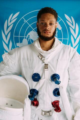 Hombre llega a la Luna