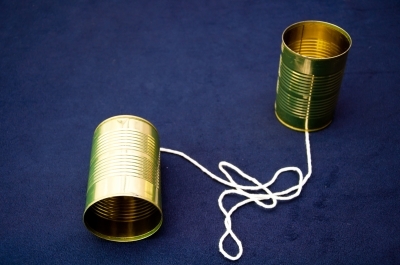 Primer teléfono acústico (mecánico) experimental