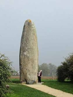 Monuments megalitics: MENHIR