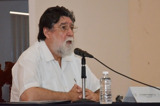 Andrés Fábregas.