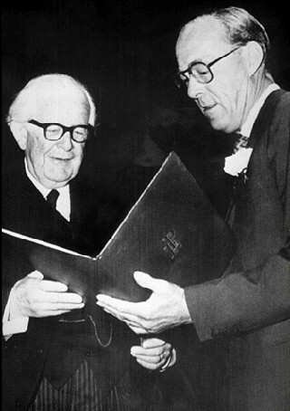 Recebe o Prémio Erasmus