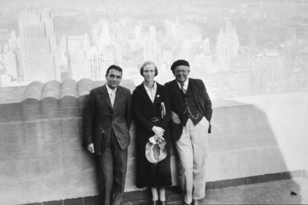 Publicação do livro "O nascimento da inteligência na criança"