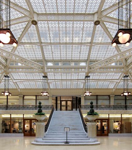 Hall: Rookery Building por Frank Lloyd Wright.