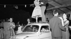 Timeline: Gli anni della Ricostruzione: anni '50