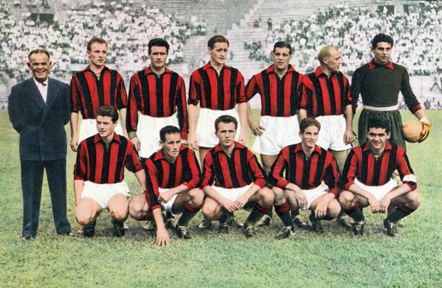 Il Milan vince il camponato di calcio. La Roma e il Genoa retrocedono in serie B