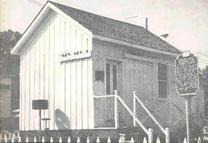 La primera central hidroeléctrica.