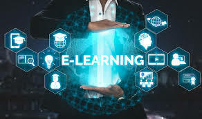 Surge el concepto "E- learning"