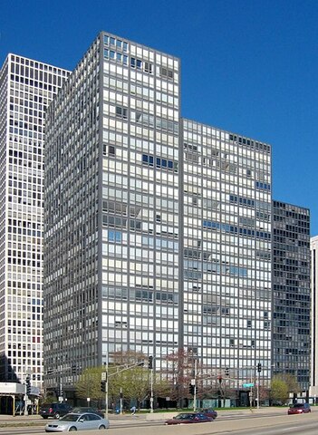 Apartamentos Lake Shore Drive (Chicago) por Ludwig Mies van der Rohe.