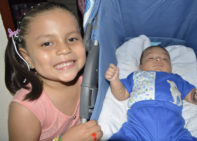 EL NACIMIENTO DE MI HERMANITO