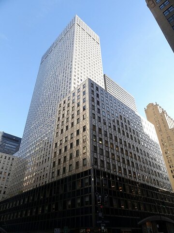 Socony-Mobil Building (New York) por Harrison & Abramowitz.