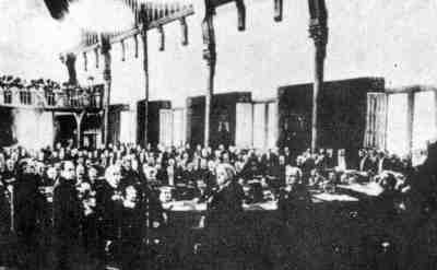 •	1899 Primera conferencia de La Paz de Haya