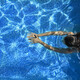 Mujer nadando piscina 103409 47