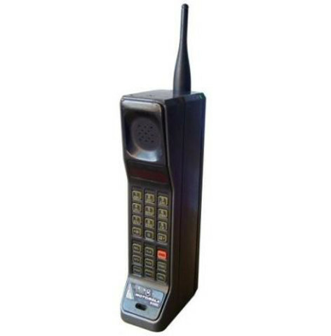 La empresa Motorola creo el primer celular