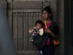 Implementación de programas para combatir la pobreza