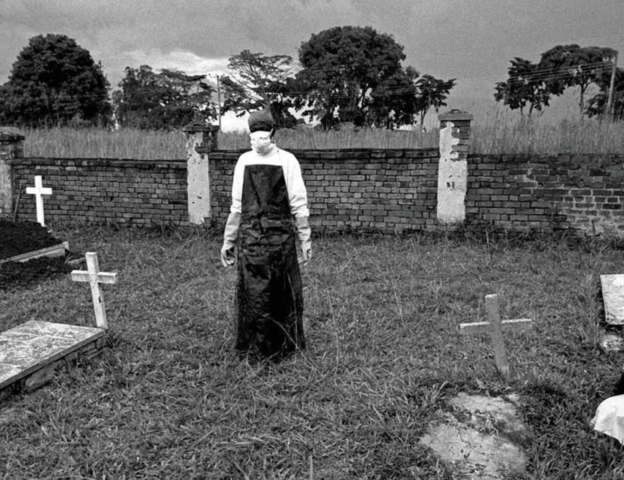 DESCUBRIMIENTO DEL ÉBOLA