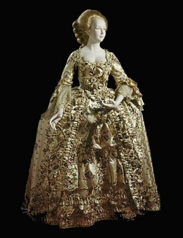 Рококо в одежде