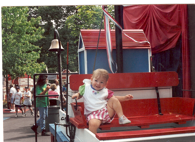 Hitching a ride over in Dollywood
