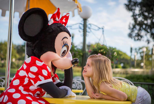 Disneyland Parisera joan nintzenean