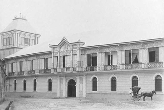 Escuela Nacional de Agricultura y la Escuela Agrícola Central