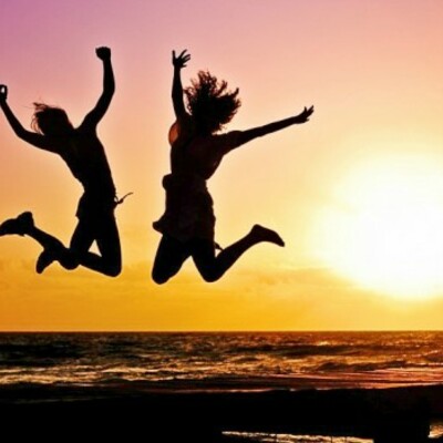 Timeline: Conceptos de la Felicidad a lo Largo del Tiempo