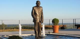 Monumento Sr. Shunji Nishimura