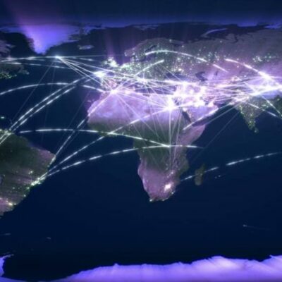 Timeline: internet, de lo real a lo digital.