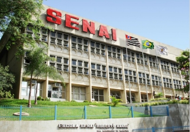 Faculdade Roberto Mange