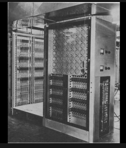 COMPUTADORAS CON TRANSISTORES