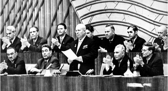 Replanteamiento de las relaciones con la Unión Soviética.