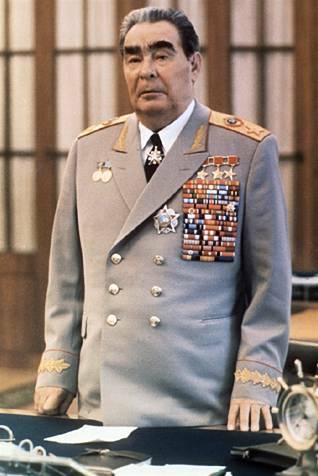 El aislamiento chino y la Doctrina Brezhnev