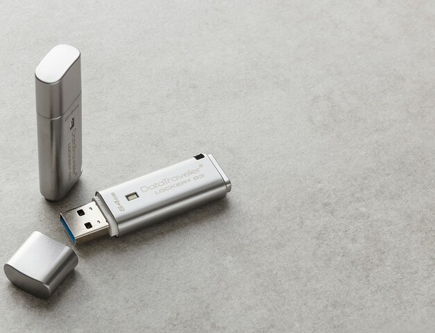 Data traveler locker+ G3 USB 3.0 flash drive.