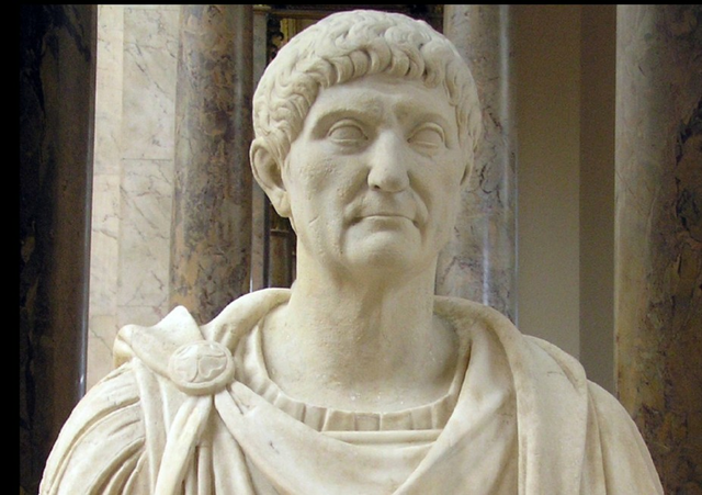 Inicio de gobierno de Trajano