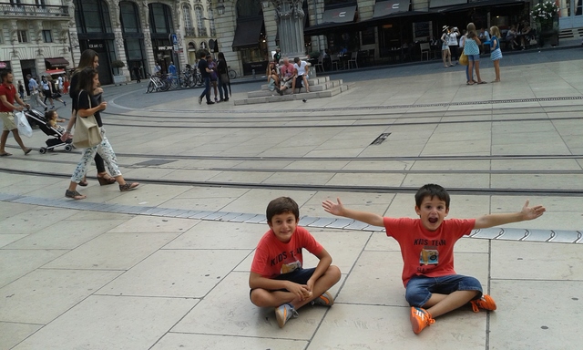 NIRE OPORRAK FRANTZIAN