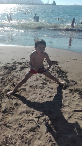 Ikasi nuenean igeri egiten