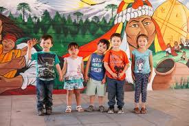 Hablar de interculturalidad implica.