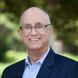 Teoría de la dependencia de recursos por Aldrich y Pfeffer (1976); Pfeffer y Salancik (1978); Aldrich (1979); Pfeffer (1982)