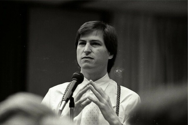 Apple despide a steve jobs