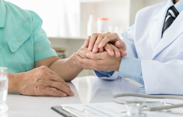 Primera Carta de Derechos de los Pacientes